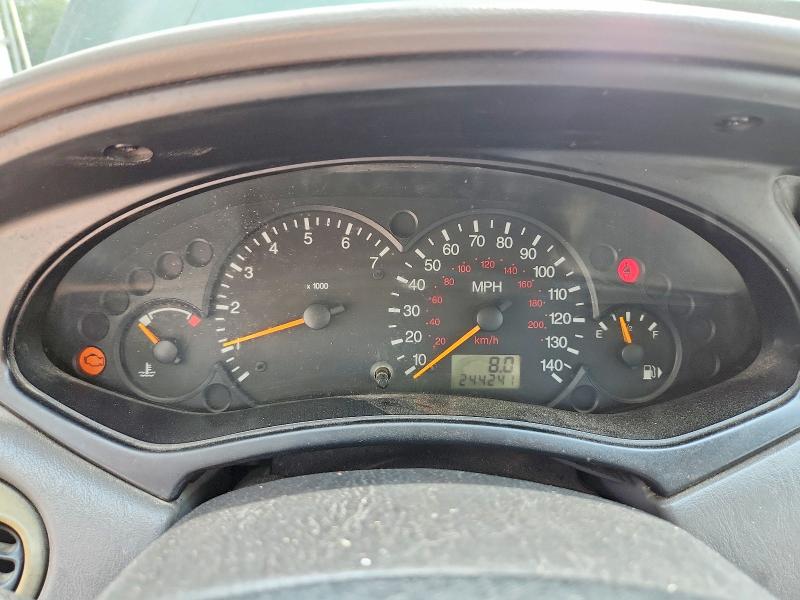 Photo 9 from auction – 2001 FORD FOCUS with VIN 3FAFP31391R215948