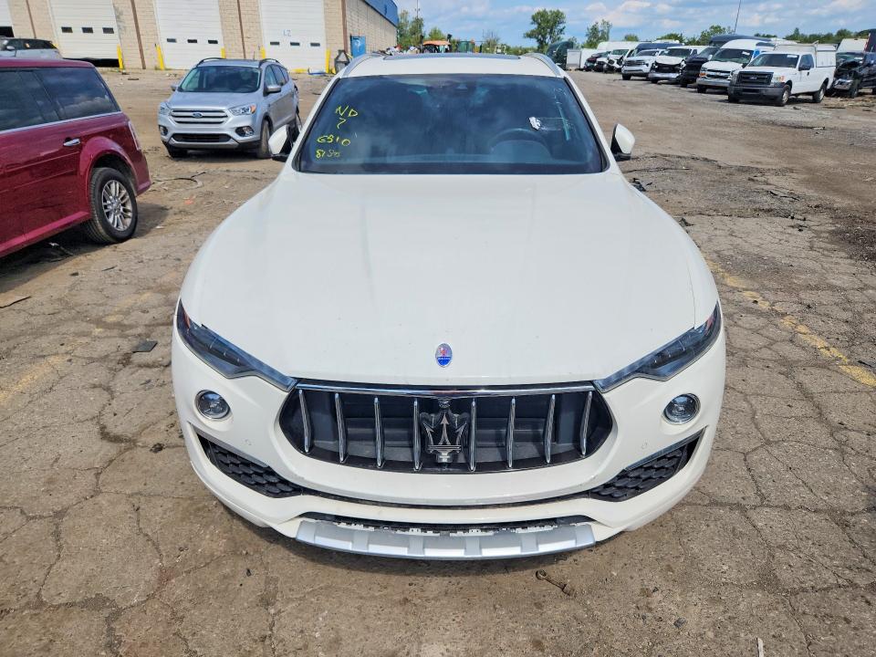 Photo 5 from auction – 2020 MASERATI LEVANTE with VIN ZN661XUL4LX349869