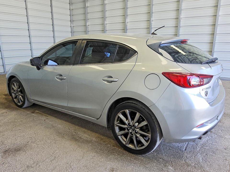 Photo 2 from auction – 2018 MAZDA 3 with VIN 3MZBN1L36JM210541