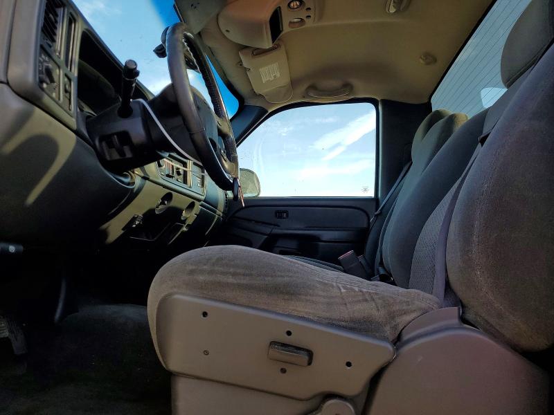Photo 7 from auction – 2004 CHEVROLET SILVERADO with VIN 1GCEC14T94Z187425