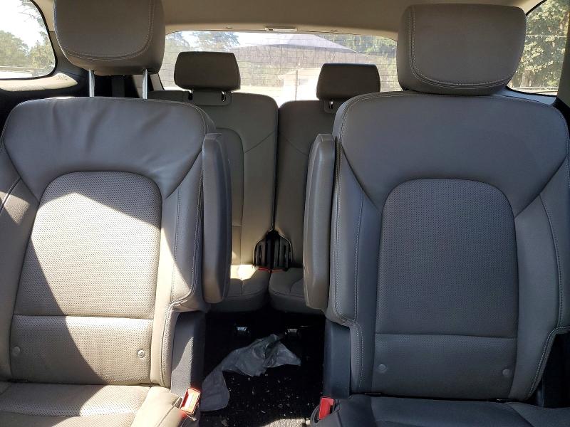 Photo 10 from auction – 2016 HYUNDAI SANTA FE with VIN KM8SNDHF8GU136692