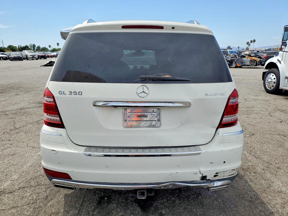 Photo 6 from auction – 2012 MERCEDES-BENZ GL with VIN 4JGBF2FE2CA784164