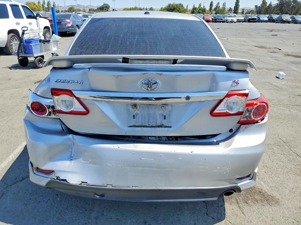 Photo 6 from auction – 2011 TOYOTA COROLLA with VIN 2T1BU4EE1BC536327