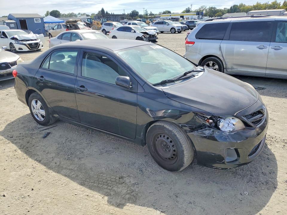 Photo 4 from auction – 2011 TOYOTA COROLLA with VIN 2T1BU4EE8BC569454