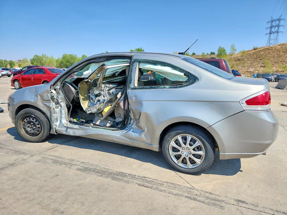 Photo 2 from auction – 2008 FORD FOCUS with VIN 1FAHP32N28W231604