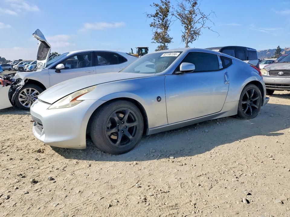 2010 NISSAN 370Z