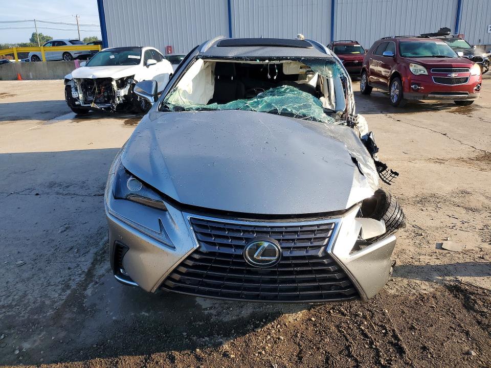 Photo 5 from auction – 2019 LEXUS NX 300 with VIN JTJBARBZ3K2215642