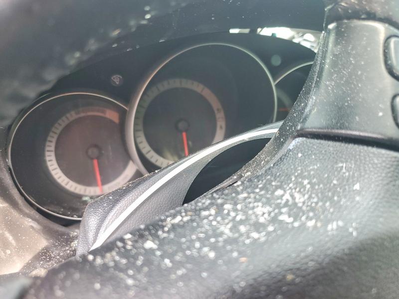 Photo 9 from auction – 2004 MAZDA 3 with VIN JM1BK123741162661