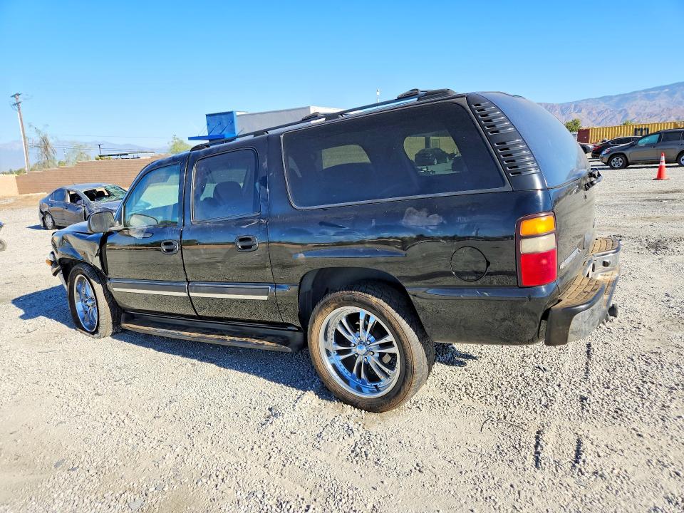 Photo 2 from auction – 2004 CHEVROLET SUBURBAN with VIN 3GNEC16T84G327288