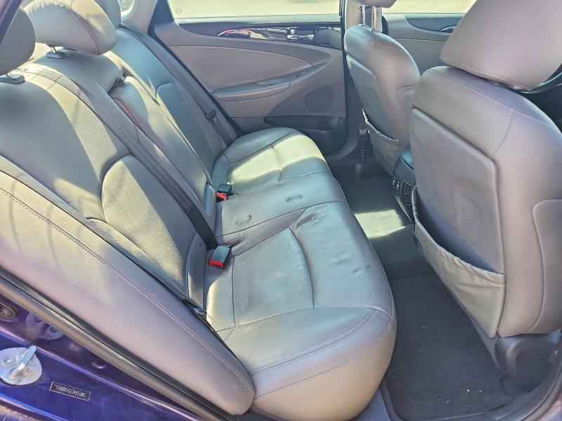 Photo 10 from auction – 2012 HYUNDAI SONATA with VIN 5NPEC4AC7CH380653