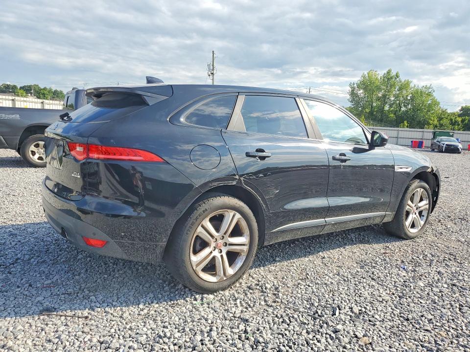 Photo 3 from auction – 2017 JAGUAR F-PACE with VIN SADCL2BV4HA064772