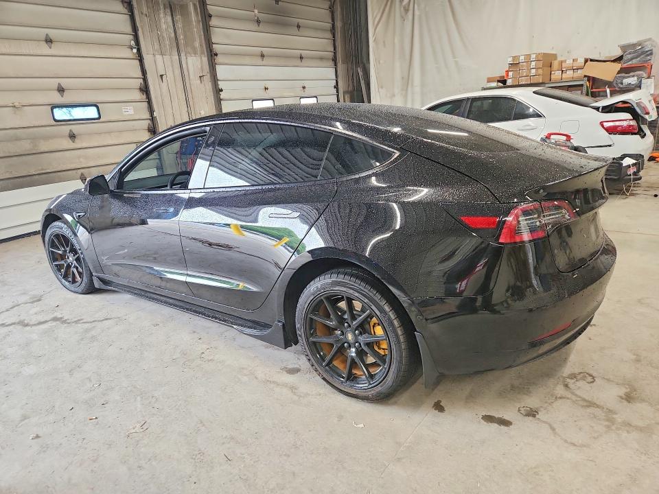 Photo 2 from auction – 2022 TESLA MODEL 3 with VIN 5YJ3E1EB1NF107596