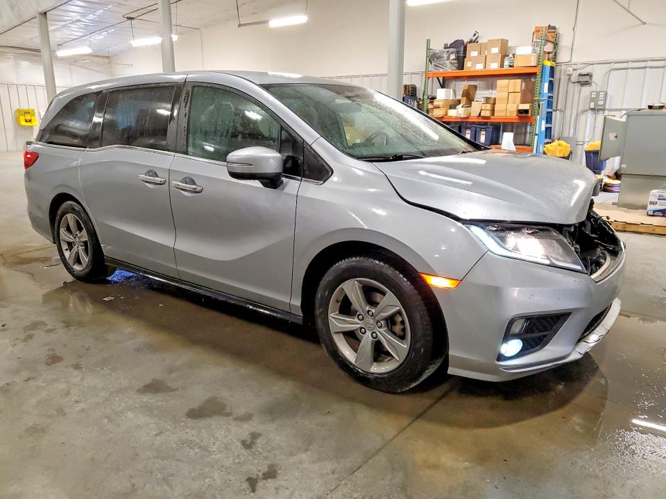 Photo 4 from auction – 2018 HONDA ODYSSEY with VIN 5FNRL6H55JB036321