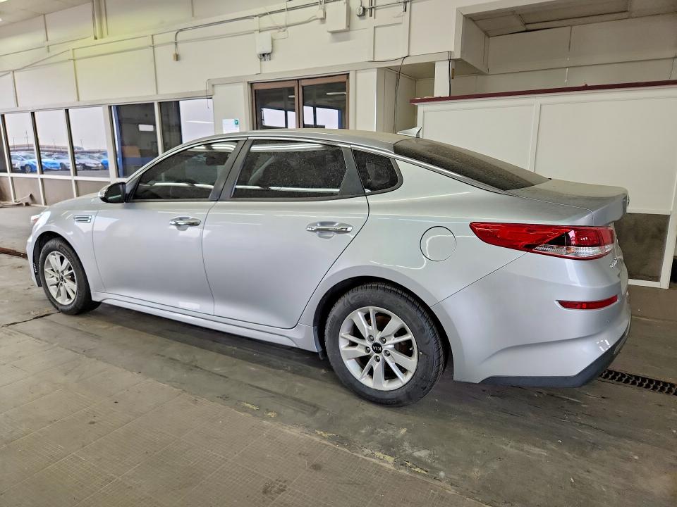 Photo 2 from auction – 2019 KIA OPTIMA with VIN 5XXGT4L37KG277345