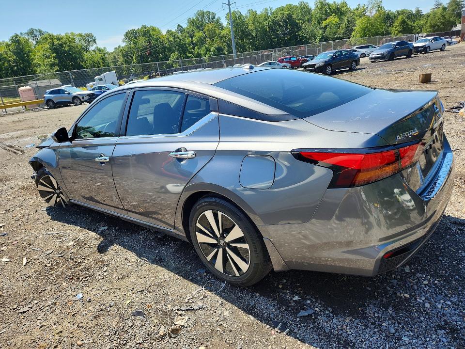 Photo 2 from auction – 2022 NISSAN ALTIMA with VIN 1N4BL4DV1NN347530