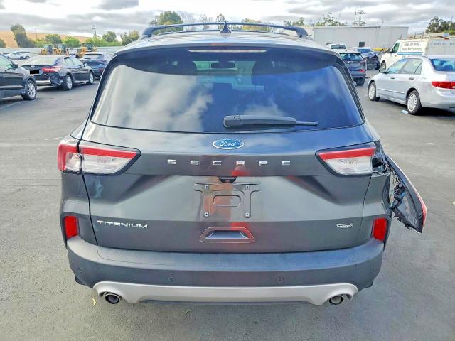 Photo 6 from auction – 2020 FORD ESCAPE with VIN 1FMCU0DZ8LUA10181