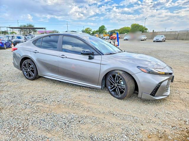 Photo 4 from auction – 2025 TOYOTA CAMRY with VIN 4T1DAACK6SU604919
