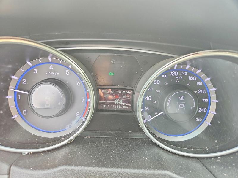 Photo 9 from auction – 2011 HYUNDAI SONATA with VIN 5NPEB4AC5BH195020