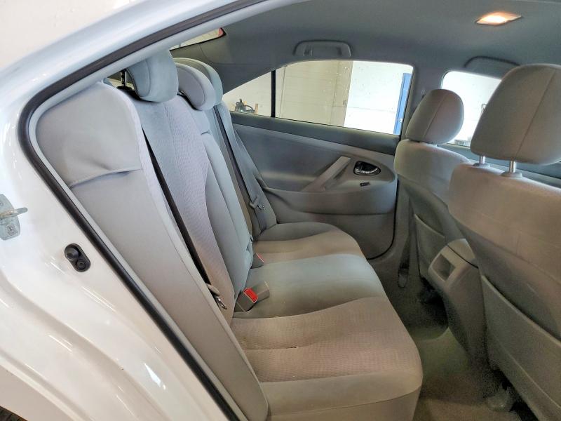 Photo 10 from auction – 2011 TOYOTA CAMRY with VIN 4T4BF3EK2BR180260