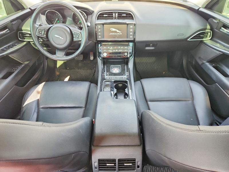 Photo 8 from auction – 2018 JAGUAR XE with VIN SAJAD4FX1JCP25242