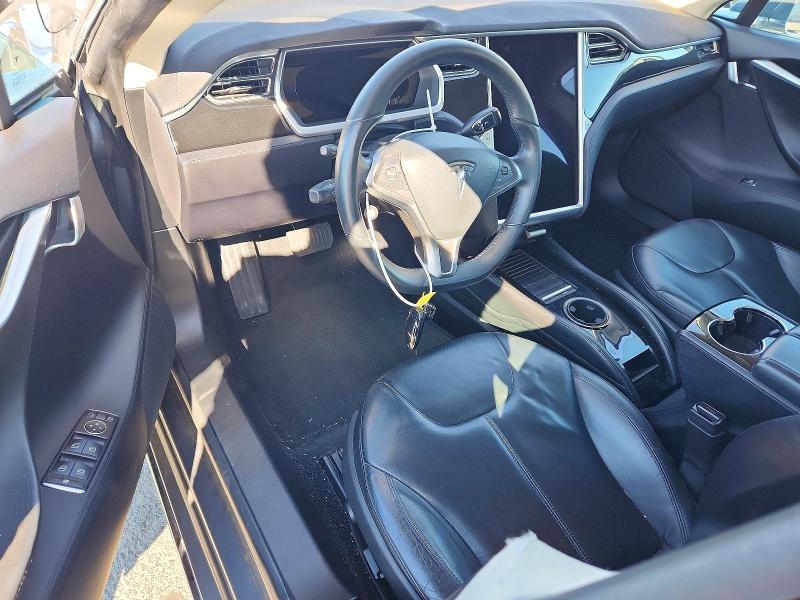 Photo 8 from auction – 2013 TESLA MODEL S with VIN 5YJSA1CN4DFP05930