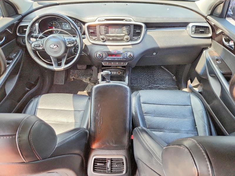Photo 8 from auction – 2016 KIA SORENTO with VIN 5XYPH4A55GG150179
