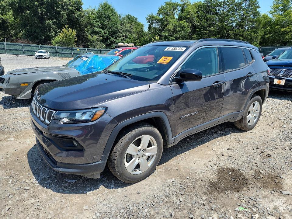 Снимка 1 от търг – 2022 JEEP COMPASS с VIN 3C4NJDBB9NT110743