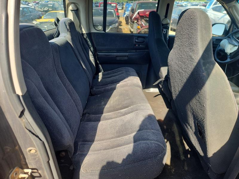 Photo 10 from auction – 2004 DODGE DAKOTA with VIN 1D7HL48N04S643448