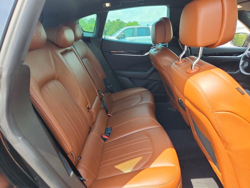Photo 11 from auction – 2017 MASERATI LEVANTE with VIN ZN661XUA7HX253367