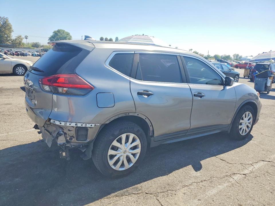 Photo 3 from auction – 2018 NISSAN ROGUE with VIN KNMAT2MT5JP578566