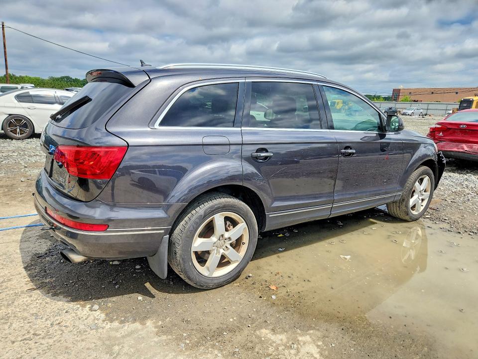 Foto 3 de la subasta – 2015 AUDI Q7 con VIN WA1LGAFE3FD013418