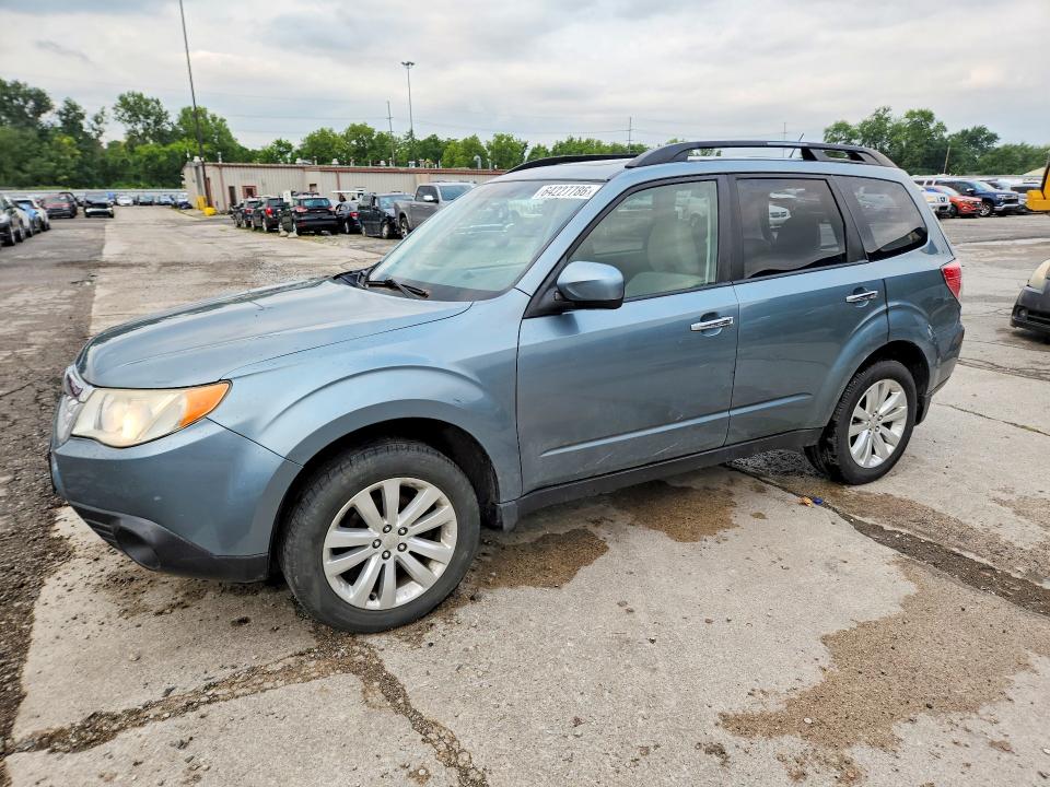 SUBARU FORESTER 2011 with VIN JF2SHBDC2BH732640 - Photo from auction