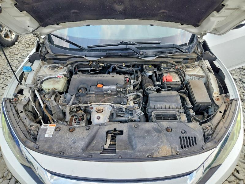 Photo 11 from auction – 2018 HONDA CIVIC with VIN 2HGFC2F56JH587156