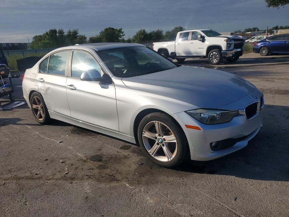 Photo 4 from auction – 2013 BMW 320 with VIN WBA3B1C56DF462468
