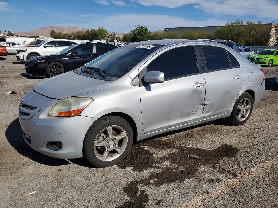 TOYOTA YARIS 2007 with VIN JTDBT923571014881 - Photo from auction