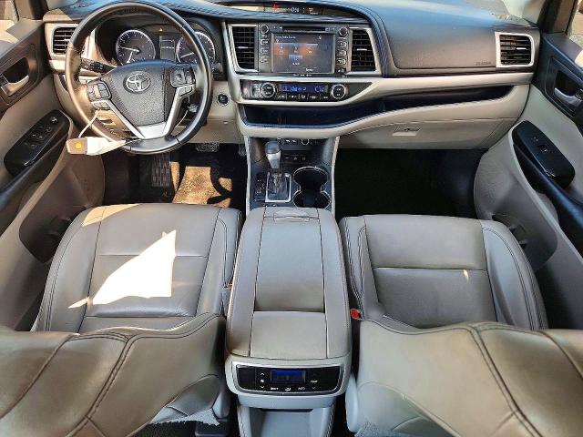 Photo 8 from auction – 2019 TOYOTA HIGHLANDER with VIN 5TDJZRFH6KS947281