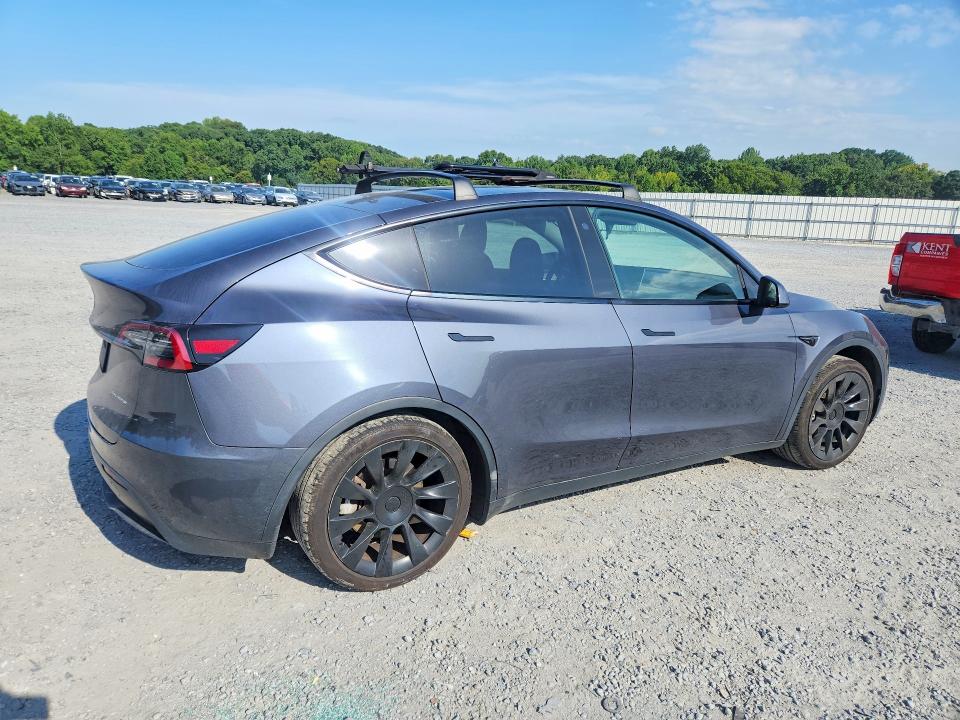 Photo 3 from auction – 2023 TESLA MODEL Y with VIN 7SAYGAEE7PF781557