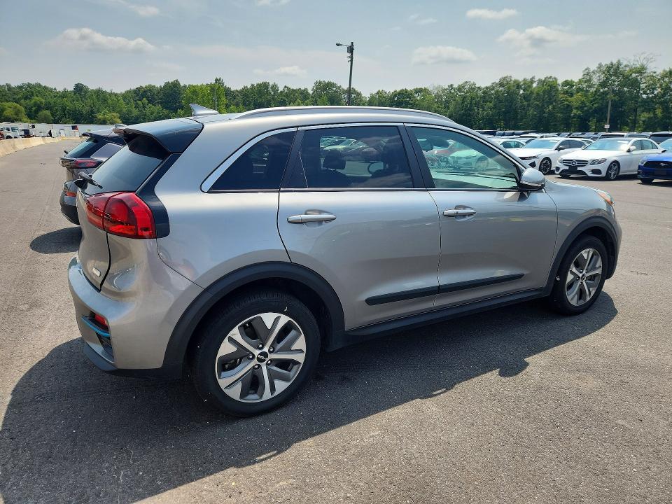 Photo 3 from auction – 2022 KIA NIRO EV with VIN KNDCC3LG7N5161115