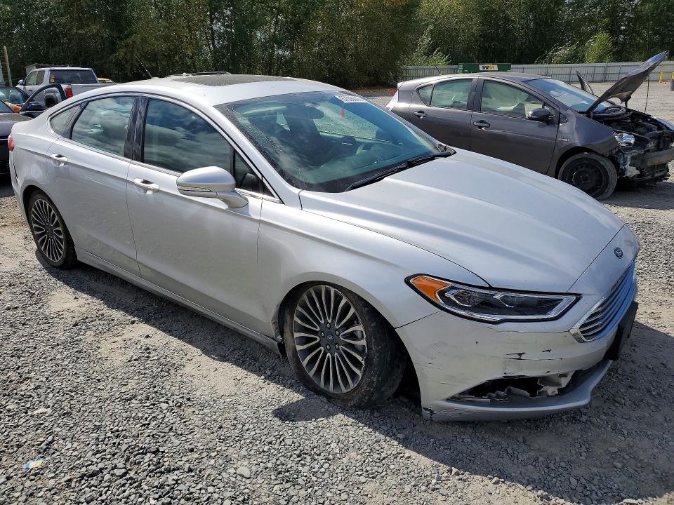 Photo 4 from auction – 2017 FORD FUSION with VIN 3FA6P0T94HR152560