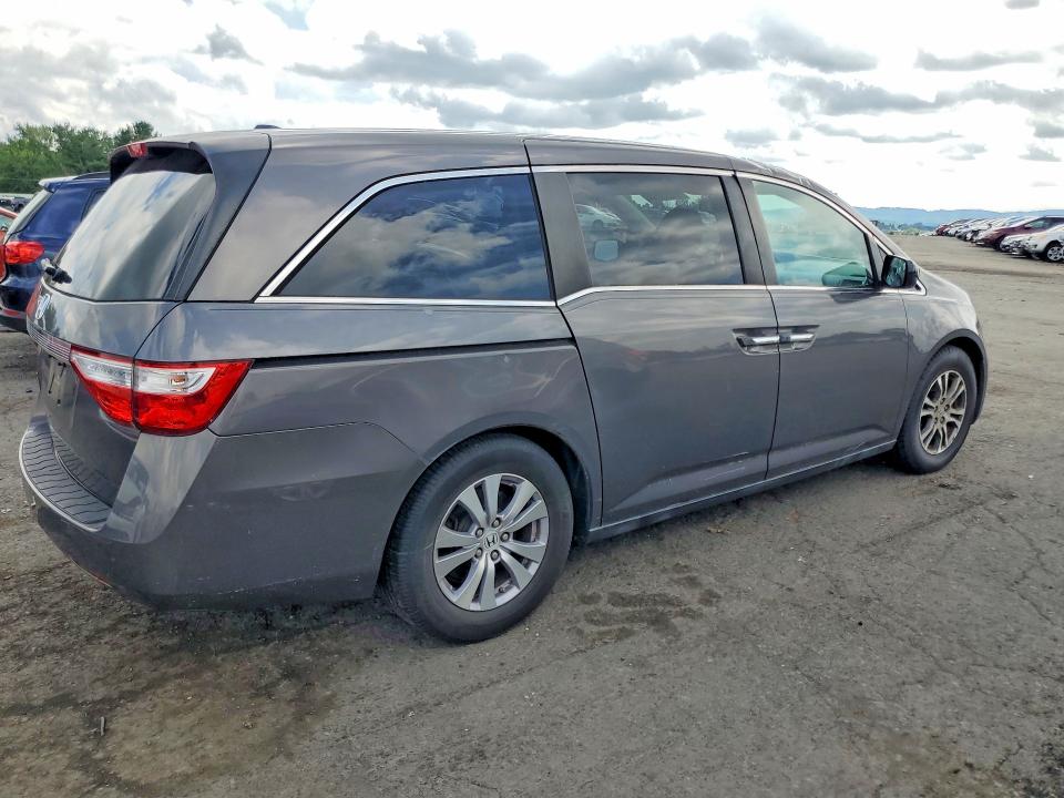Photo 3 from auction – 2013 HONDA ODYSSEY with VIN 5FNRL5H65DB043549