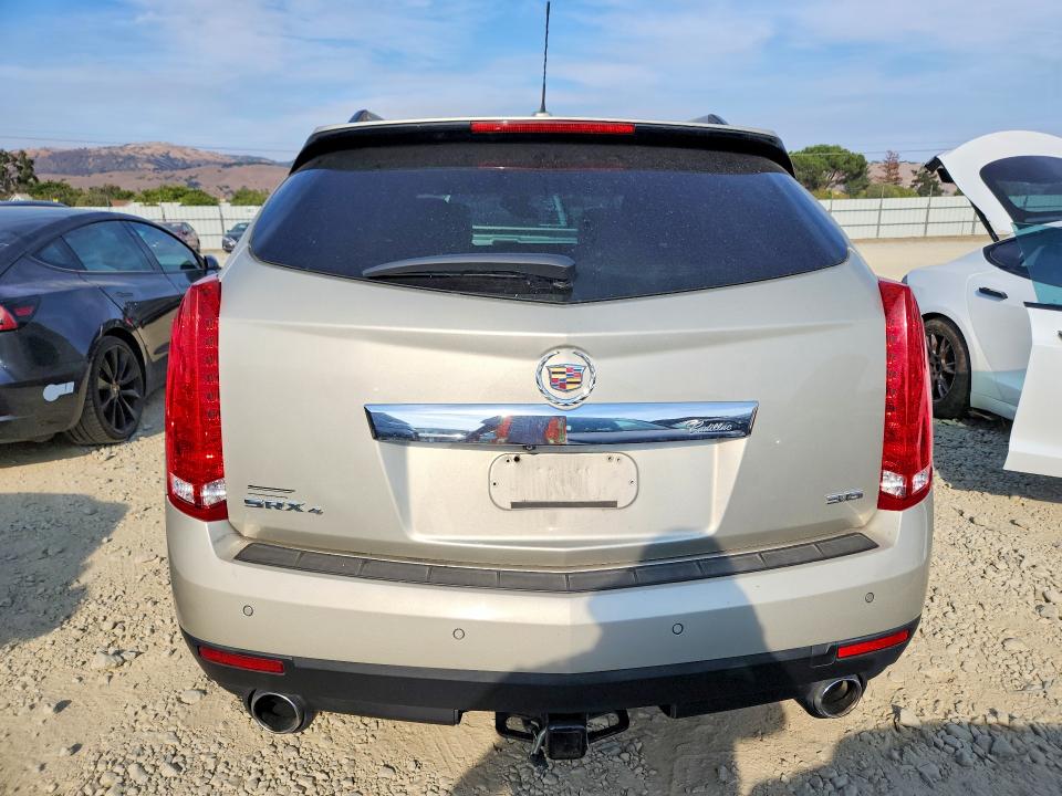 Photo 6 from auction – 2015 CADILLAC SRX with VIN 3GYFNEE36FS509467