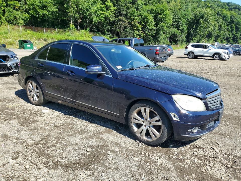 Photo 4 from auction – 2010 MERCEDES-BENZ C with VIN WDDGF8BB4AR108330