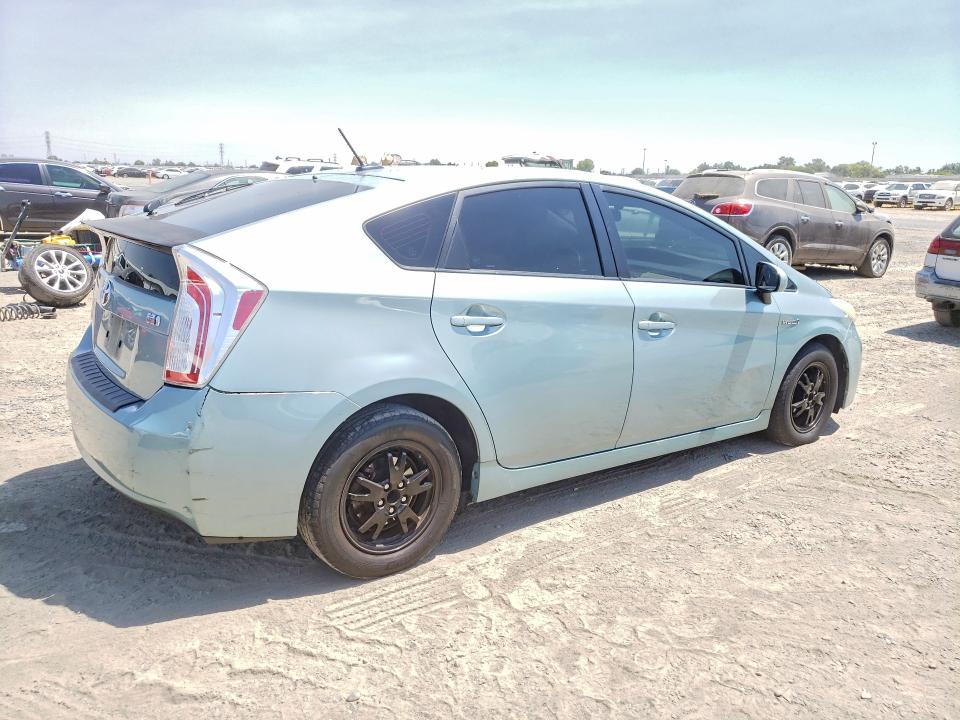 Photo 3 from auction – 2012 TOYOTA PRIUS with VIN JTDKN3DU7C5458506