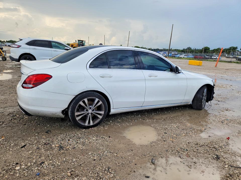 Photo 3 from auction – 2017 MERCEDES-BENZ C with VIN WDDWF4JB2HR246500
