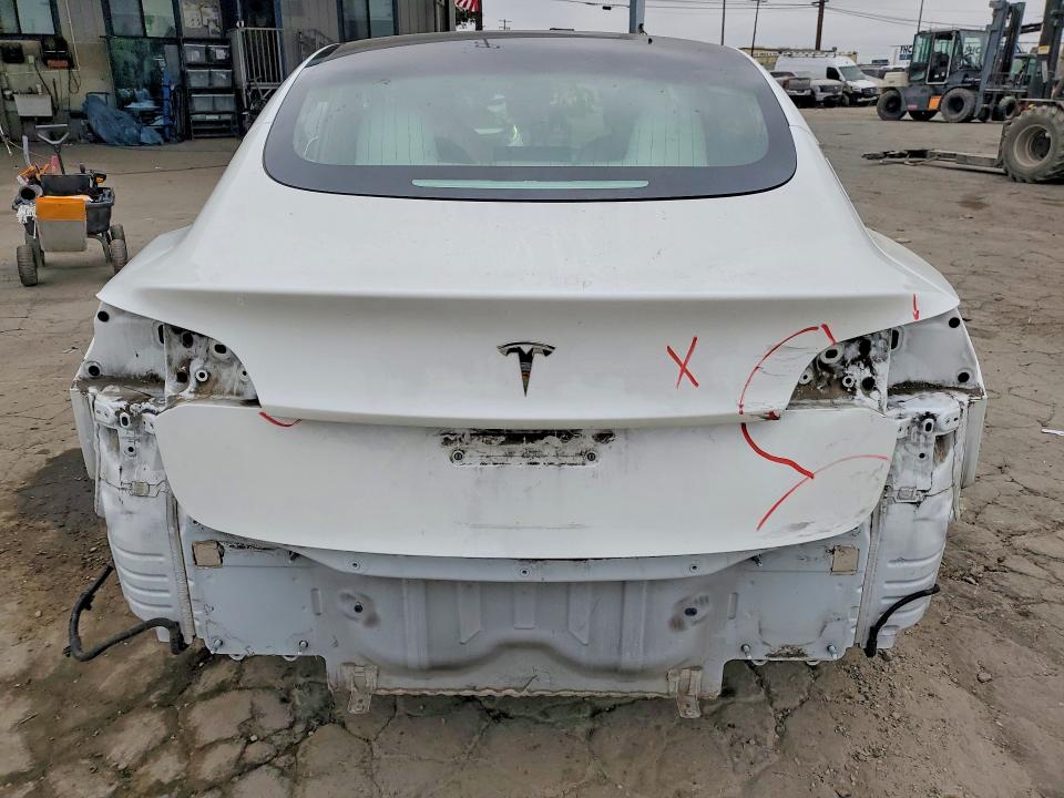 Photo 6 from auction – 2020 TESLA MODEL 3 with VIN 5YJ3E1EA1LF741169