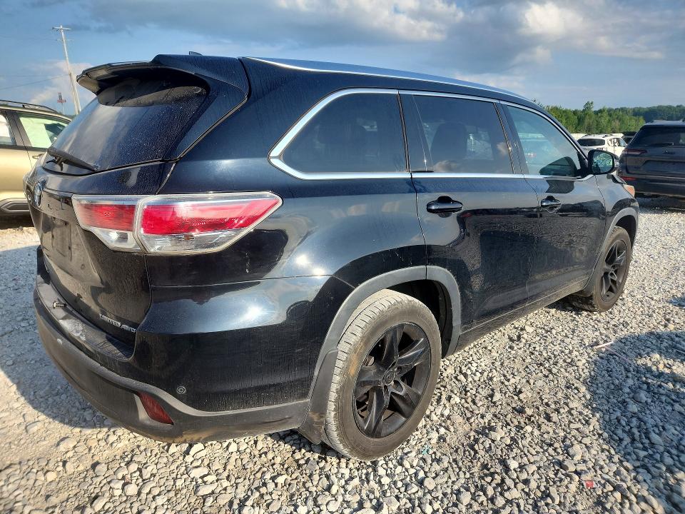 Photo 3 from auction – 2015 TOYOTA HIGHLANDER with VIN 5TDDKRFHXFS114512