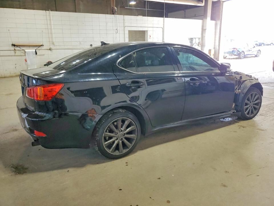 Photo 3 from auction – 2009 LEXUS IS with VIN JTHCK262495032220