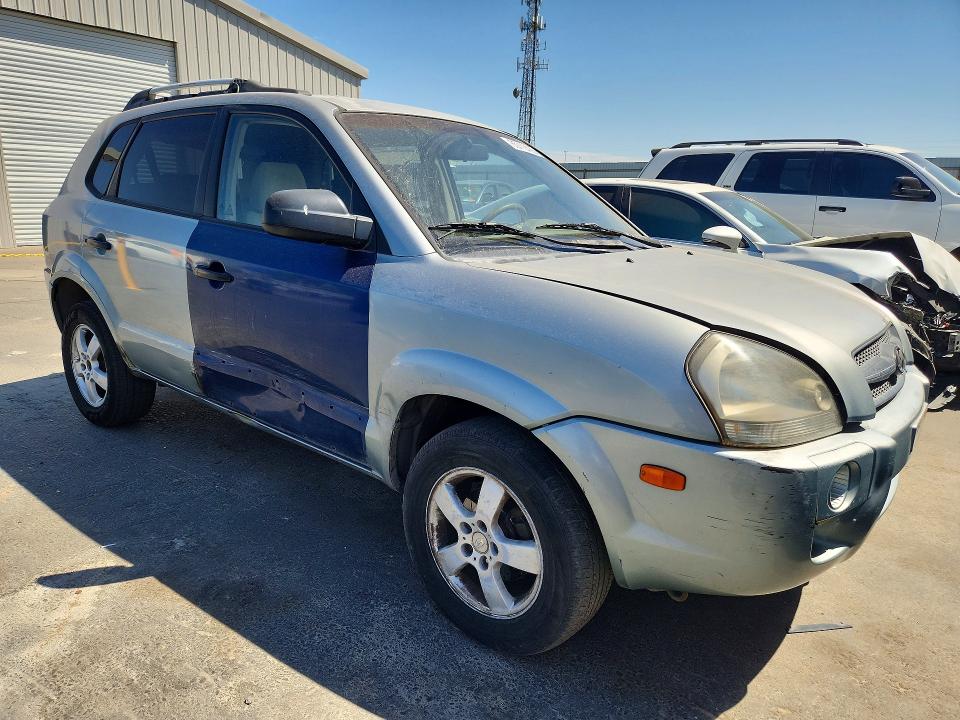 Photo 4 from auction – 2005 HYUNDAI TUCSON with VIN KM8JM12B65U079960