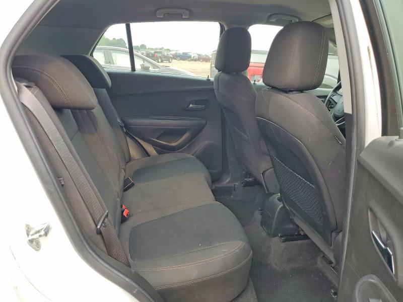 Photo 11 from auction – 2017 CHEVROLET TRAX with VIN KL7CJNSBXHB088557
