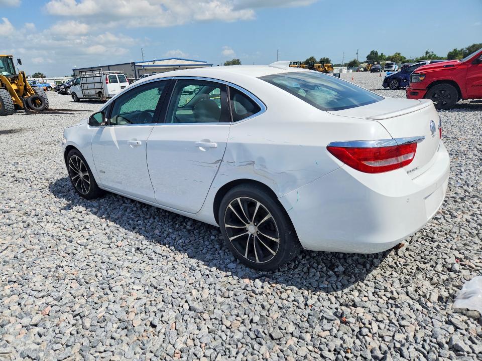 Photo 2 from auction – 2016 BUICK VERANO with VIN 1G4PW5SK5G4179305